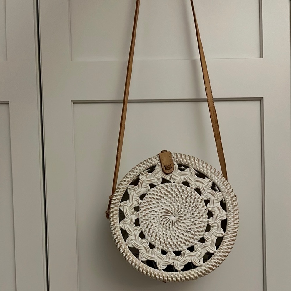 Stylish White Woven Crossbody Bag